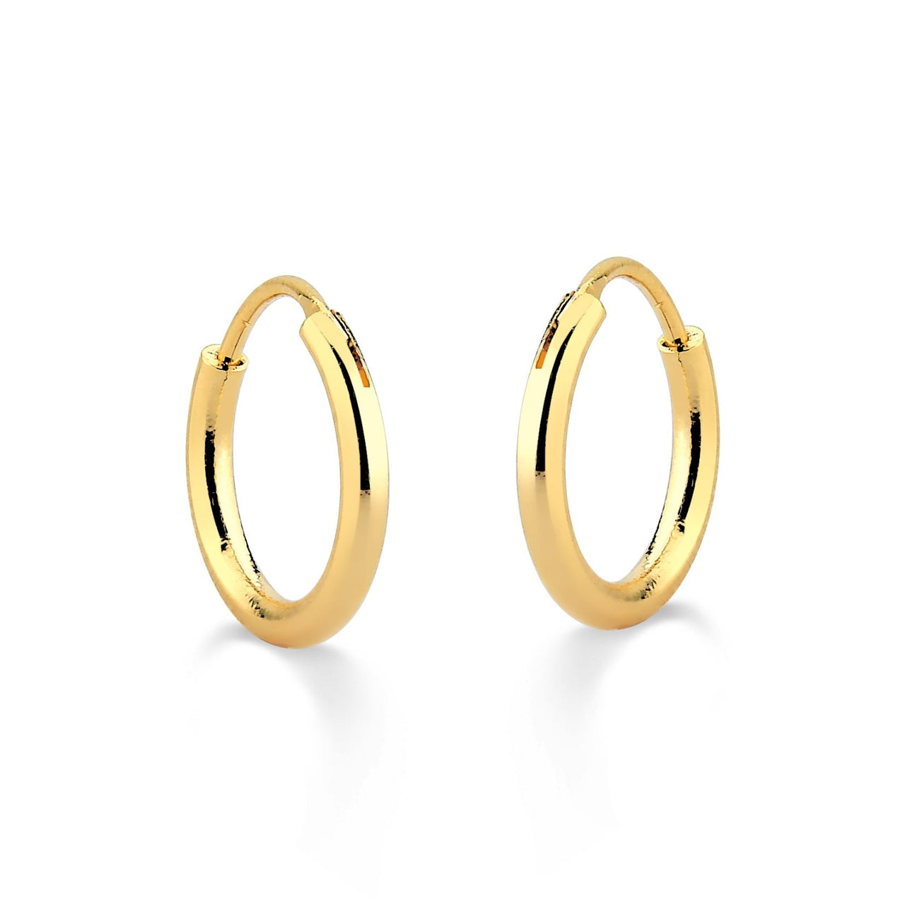 BRINCO DE ARGOLA LISA BÁSICA FOLHEADO A OURO 18K