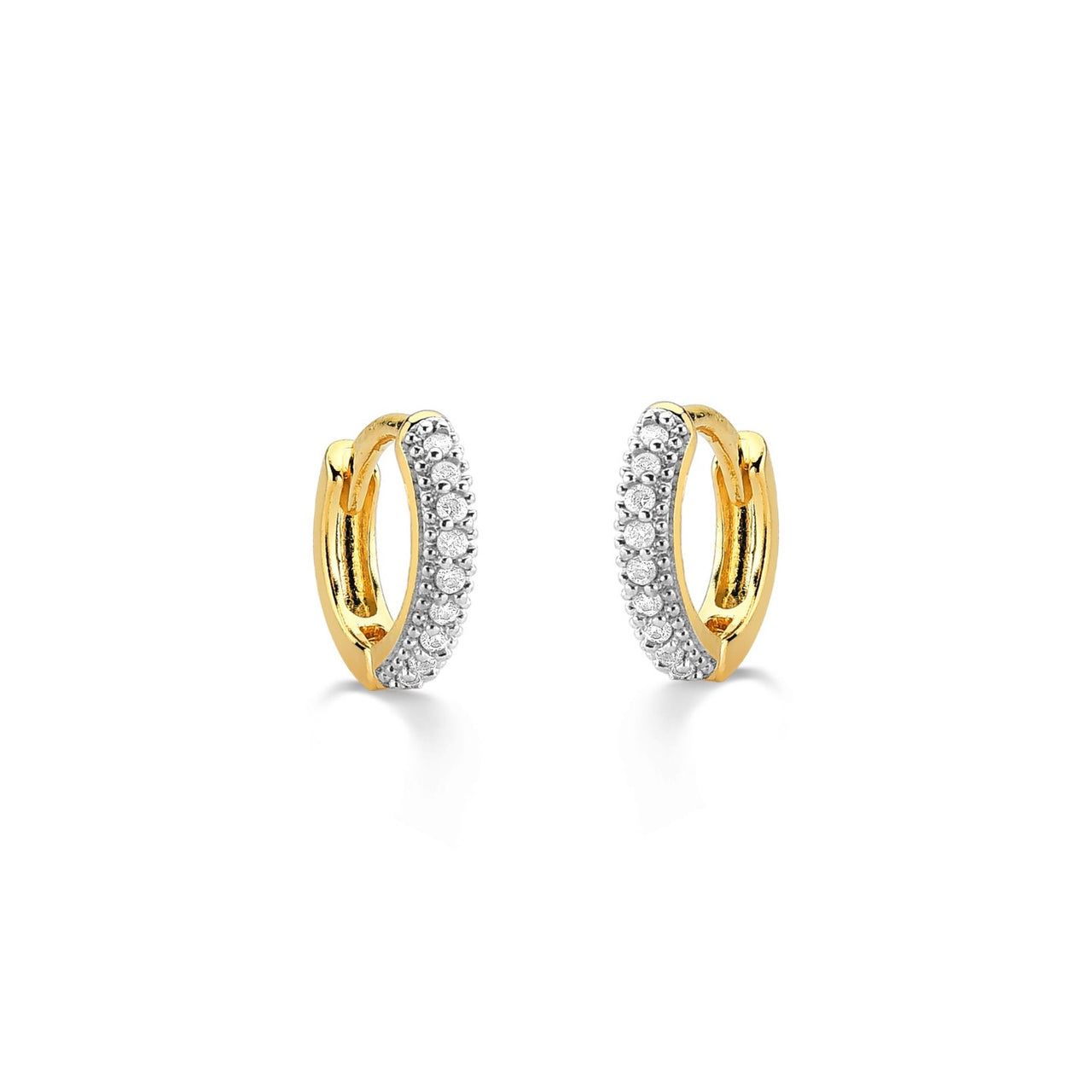 BRINCO DE ARGOLA MEDIA CRAVEJADA DE ZIRCONIA FOLHEADO A OURO 18K