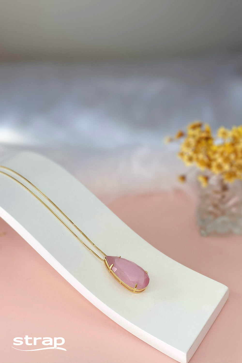 COLAR PEDRA ROSA ACETINADA FOLHEADO A OURO 18K