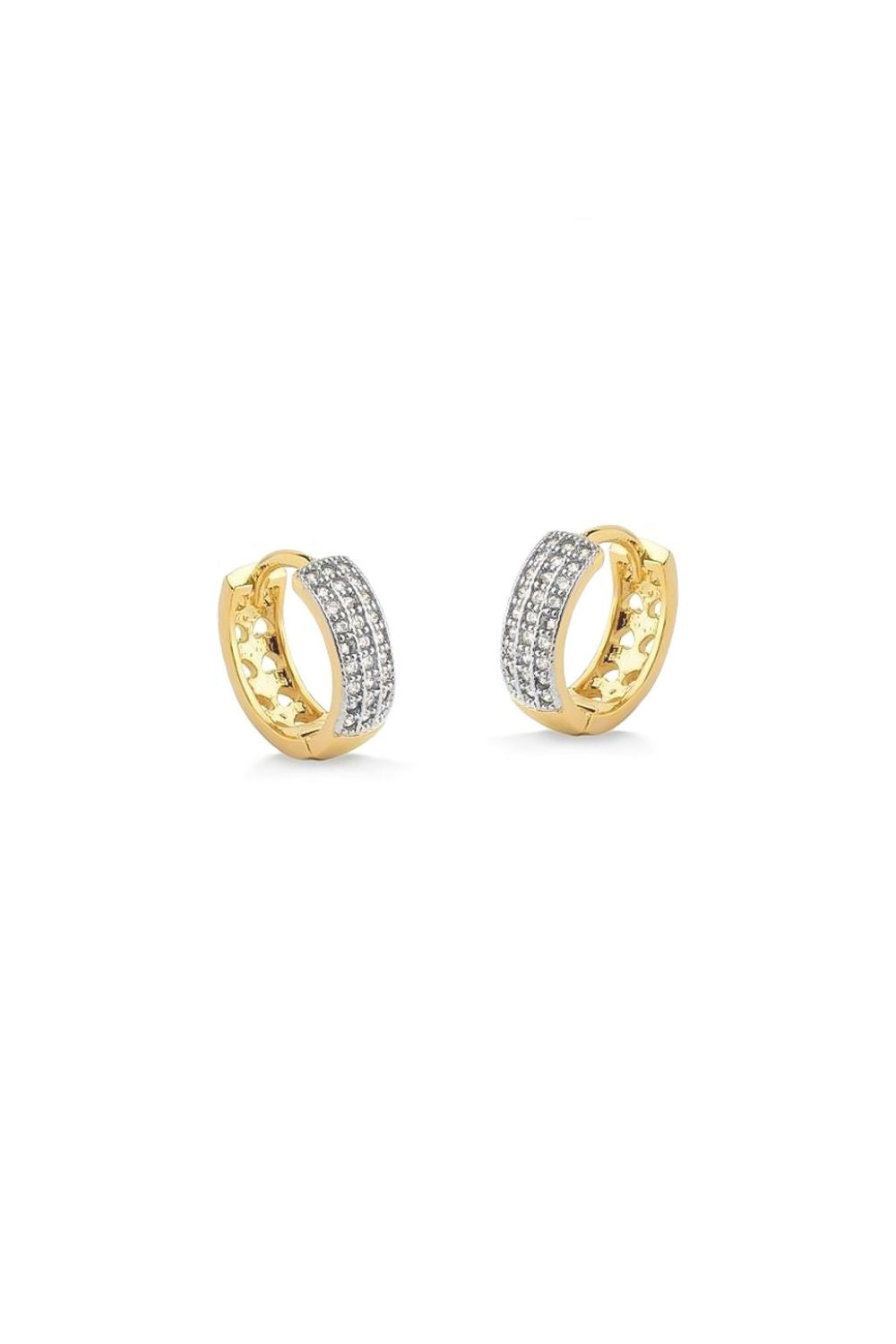 BRINCO ARGOLA CRAVEJADA DE MICROZIRCONIA CRISTAL "G" FOLHEADO A OURO 18K