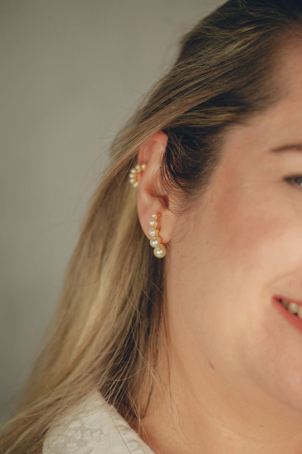 PIERCING DE MICRO PEROLAS FOLHEADO A OURO 18K