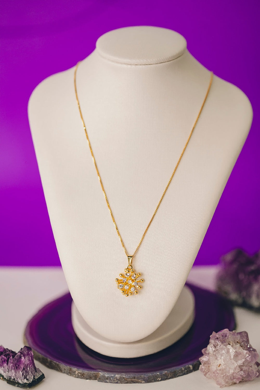 COLAR PINGENTE CHUVEIRO COM BOLAS E ZIRCÔNIAS FOLHEADO A OURO 18K