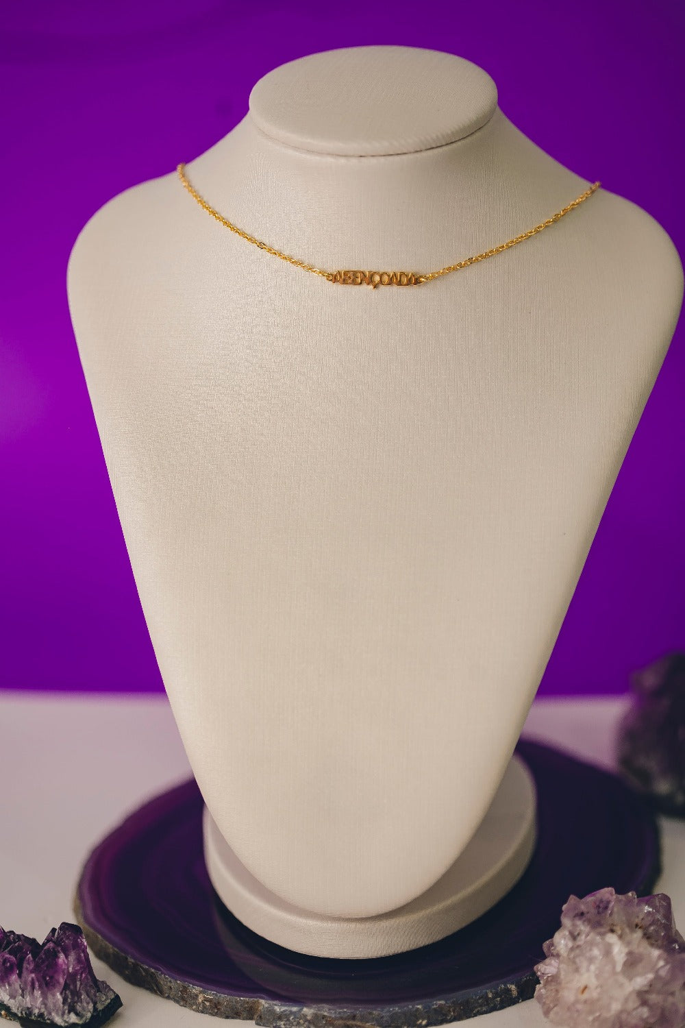 COLAR COM ESCRITA ABENÇOADA FOLHEADO A OURO 18K