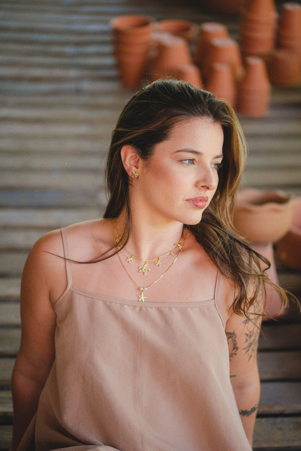 COLAR DE ELOS COM ESTRELAS DO MAR E ZICÔNIAS 40CM FOLHEADO A OURO 18K