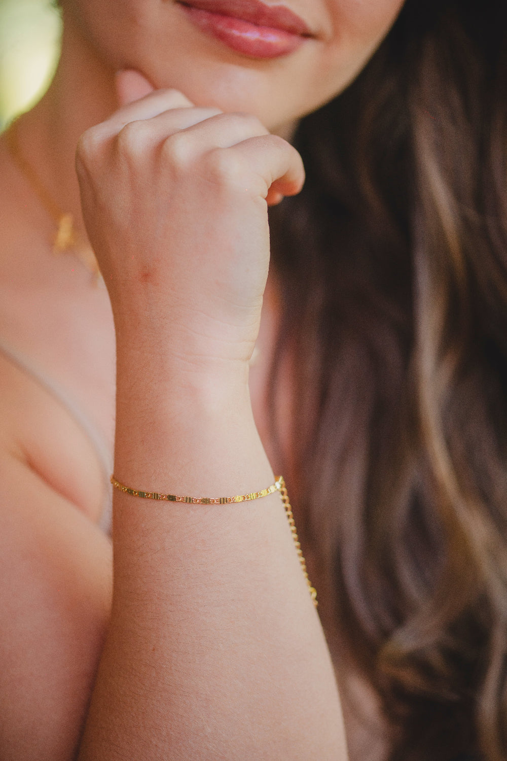 PULSEIRA FININHA COM ELOS OVALADOS FOLHEADO A OURO 18K