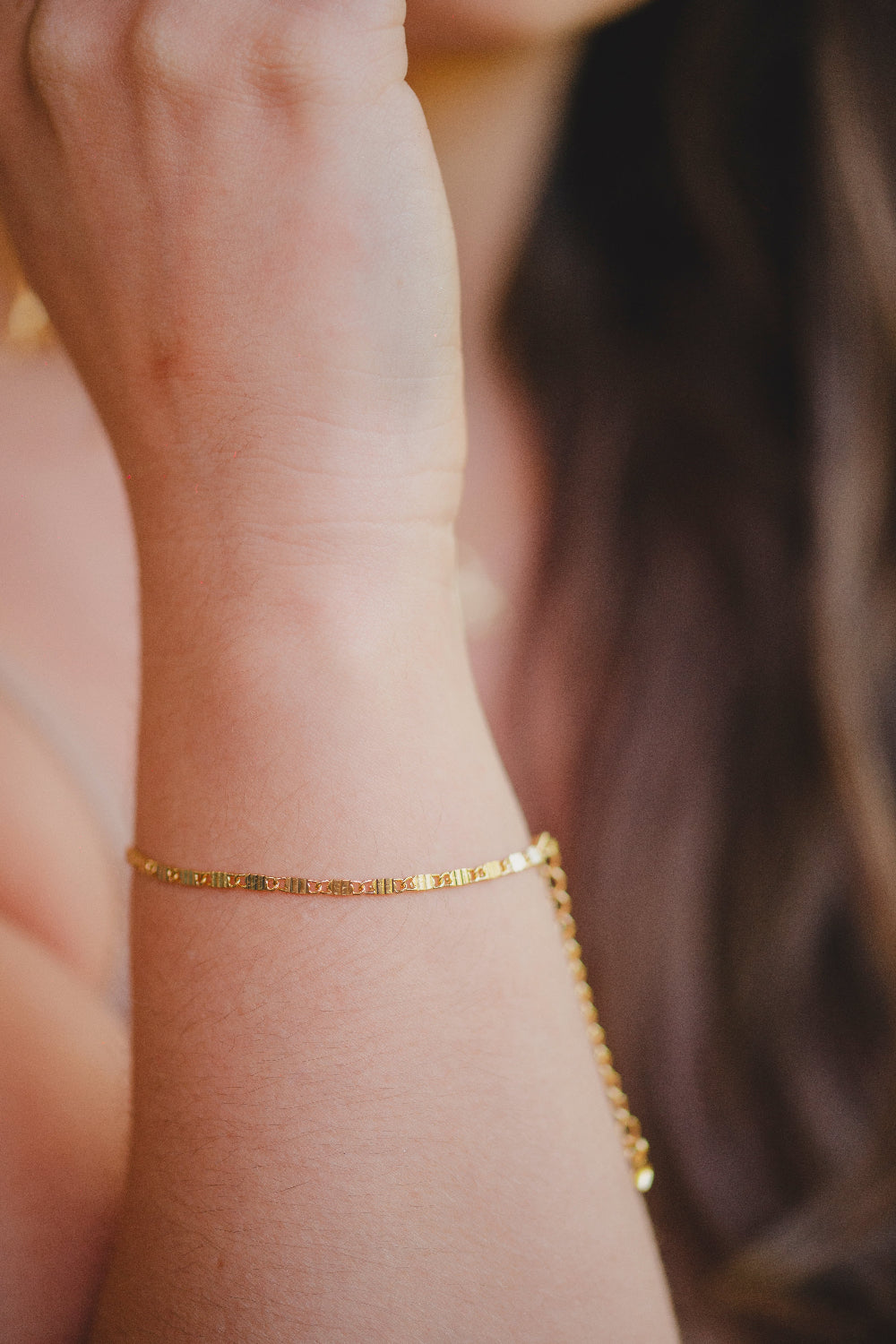 PULSEIRA FININHA COM ELOS OVALADOS FOLHEADO A OURO 18K