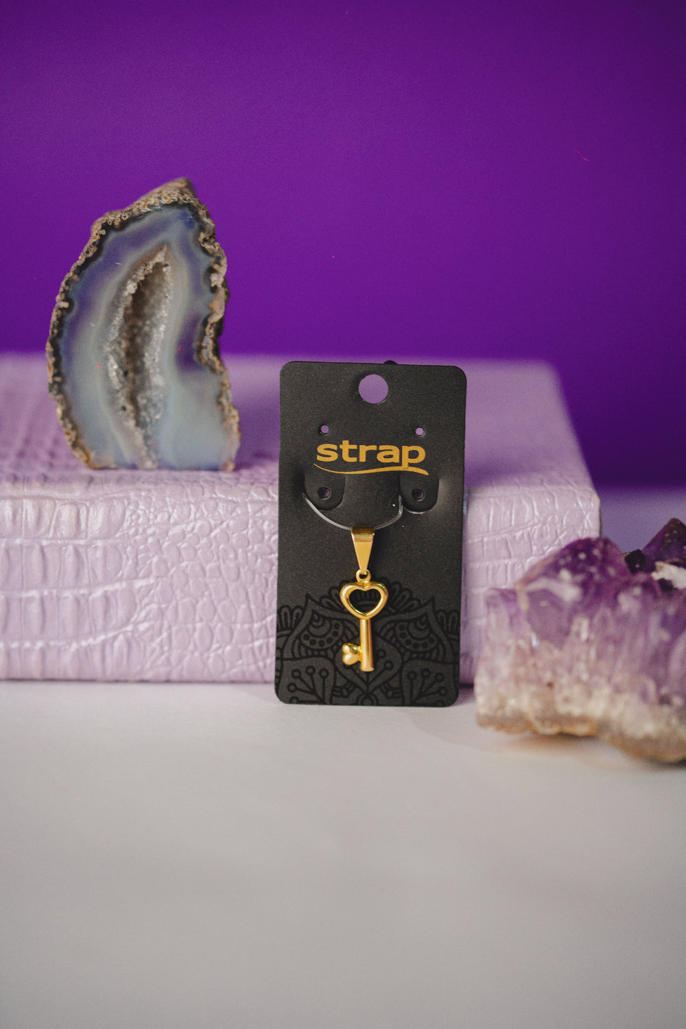 PINGENTE OUTLET FOLHEADO A OURO 18K