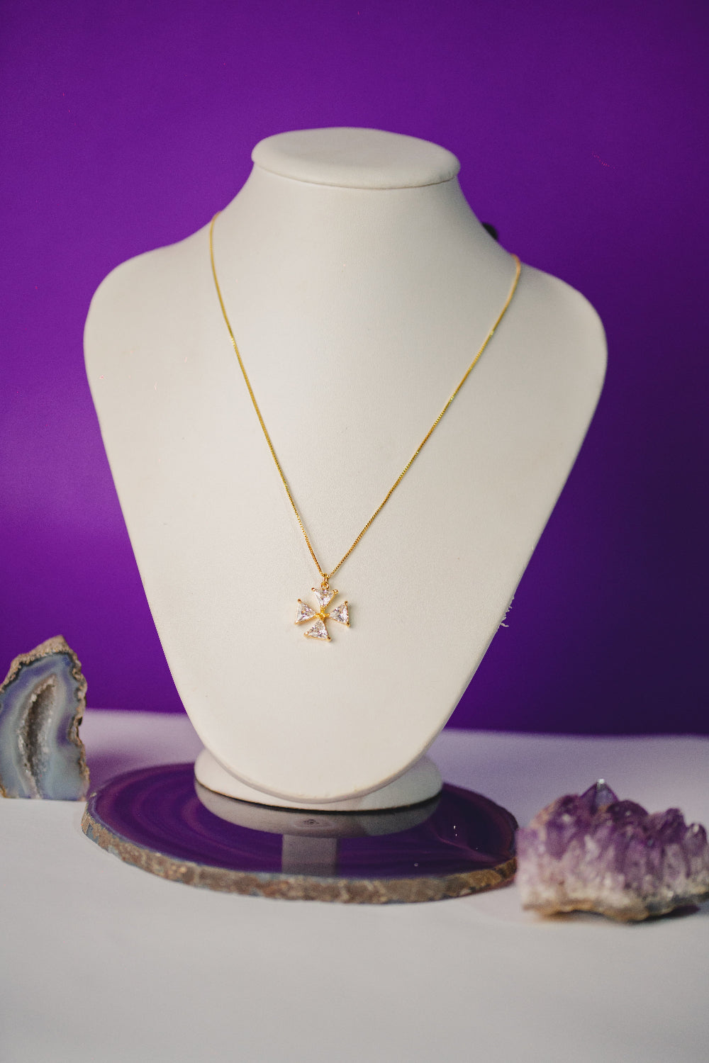 COLAR OUTLET FOLHEADO A OURO 18K