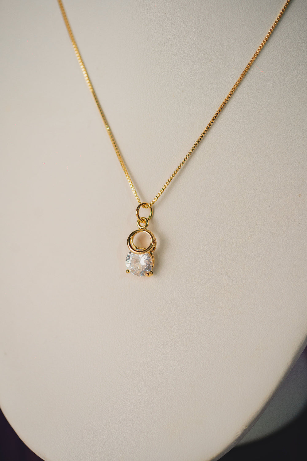 COLAR OUTLET FOLHEADO A OURO 18K