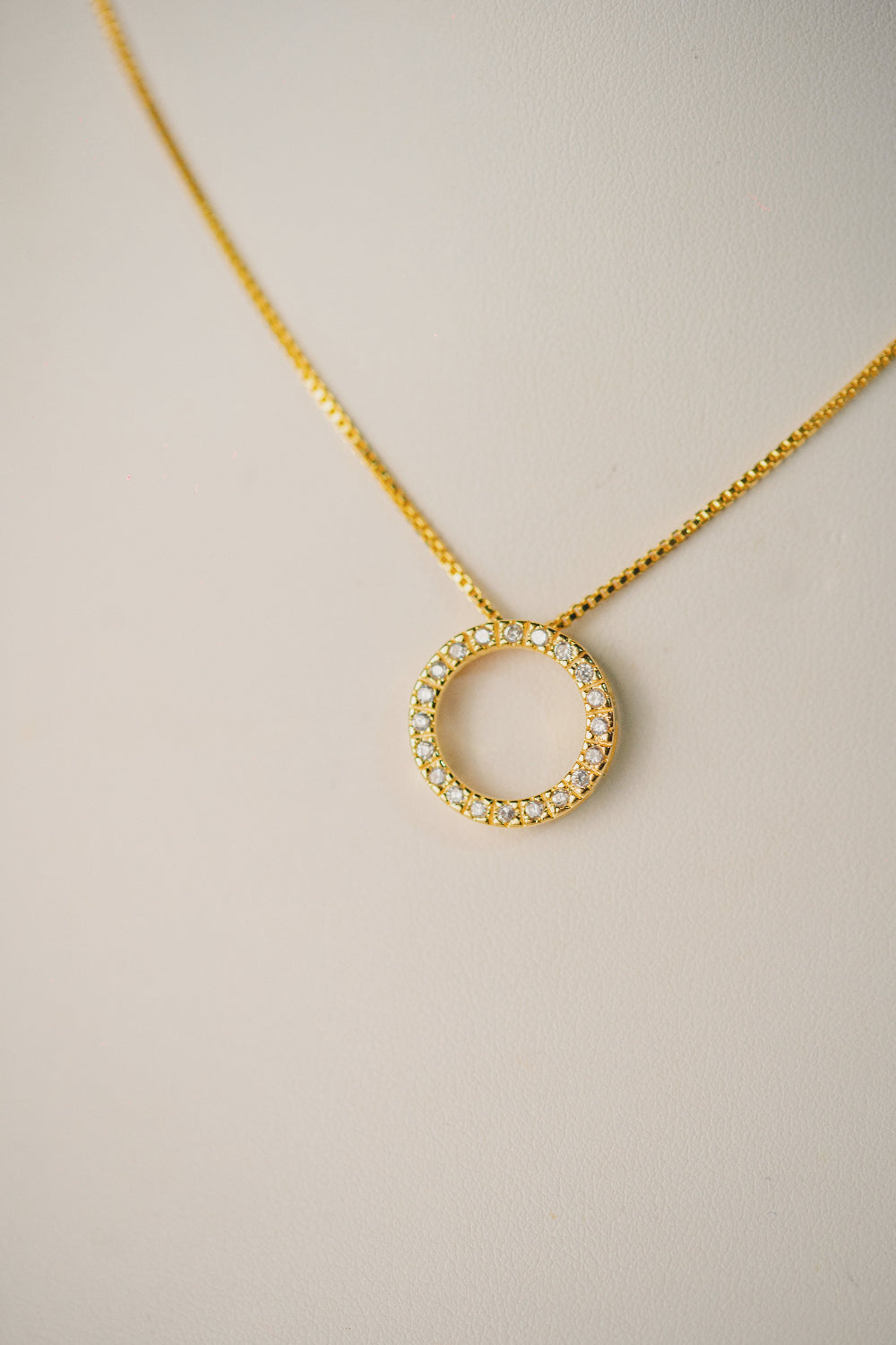 COLAR OUTLET FOLHEADO A OURO 18K