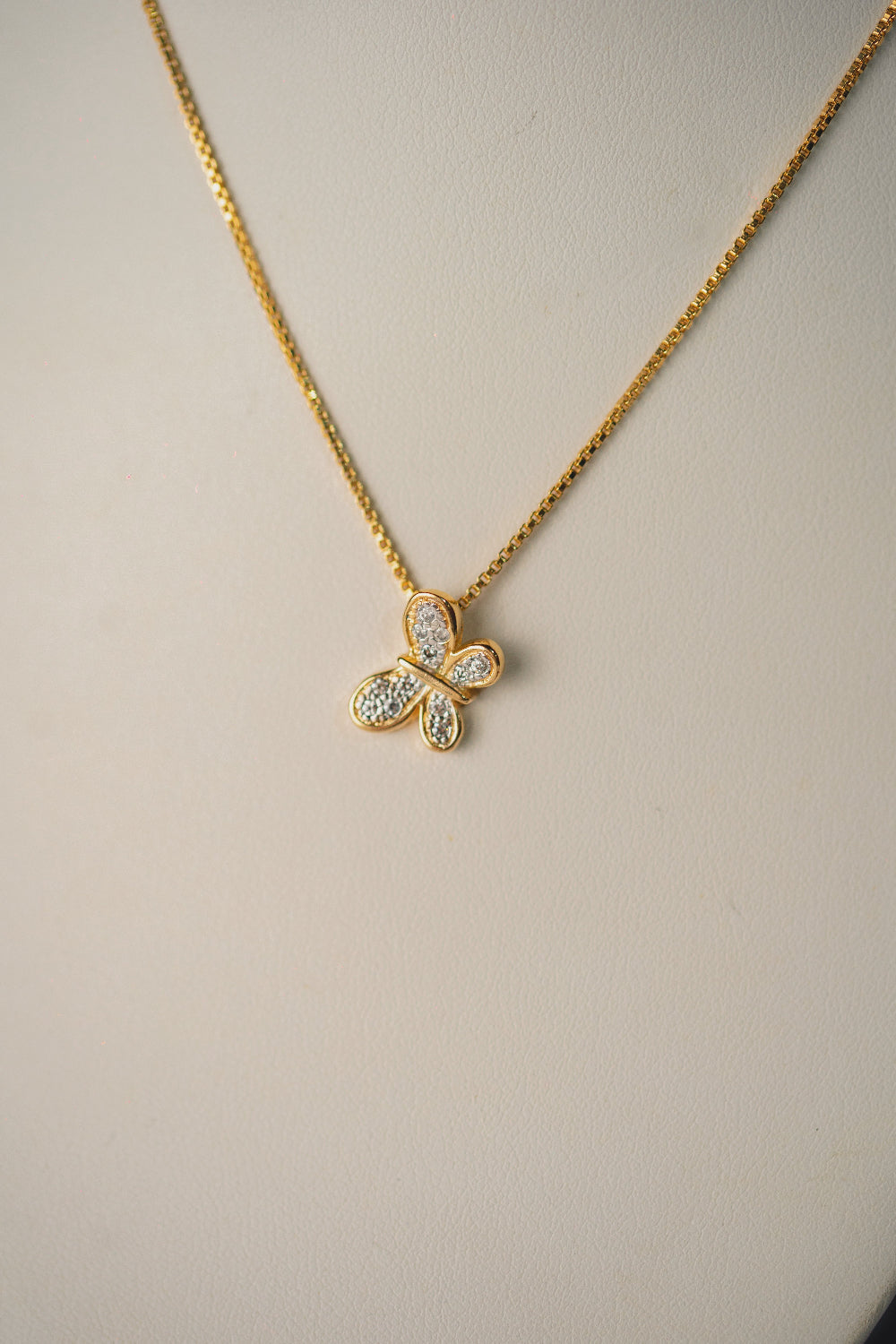 COLAR OUTLET FOLHEADO A OURO 18K