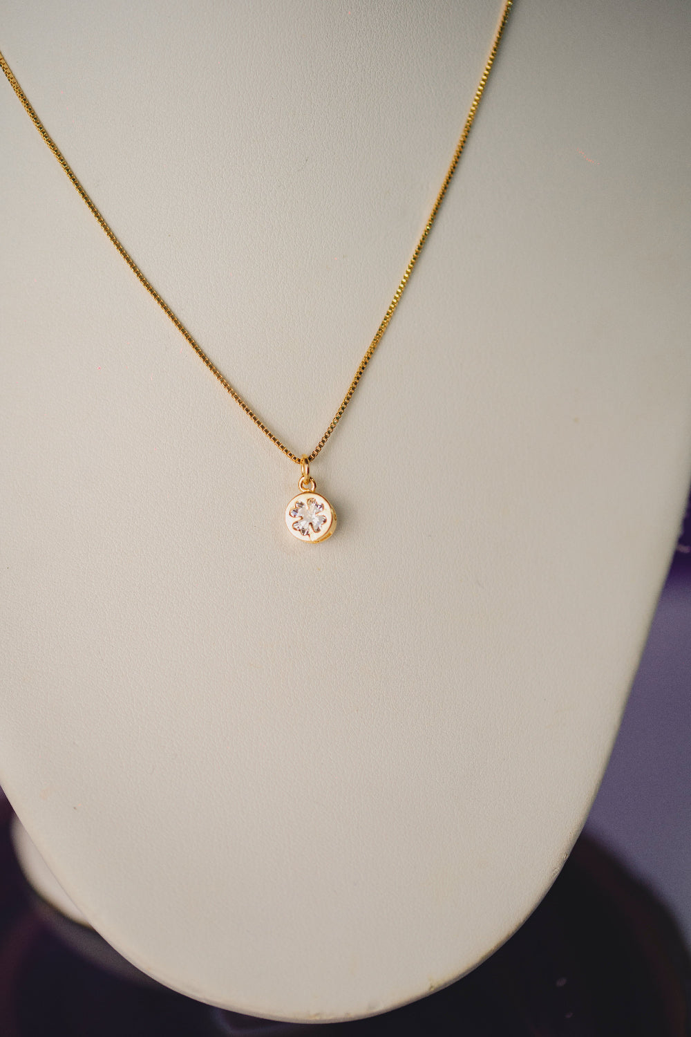 COLAR OUTLET FOLHEADO A OURO 18K