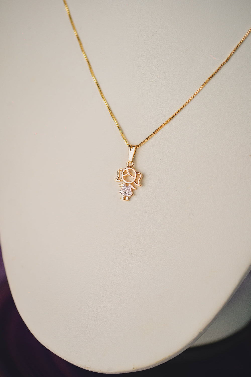 COLAR OUTLET FOLHEADO A OURO 18K