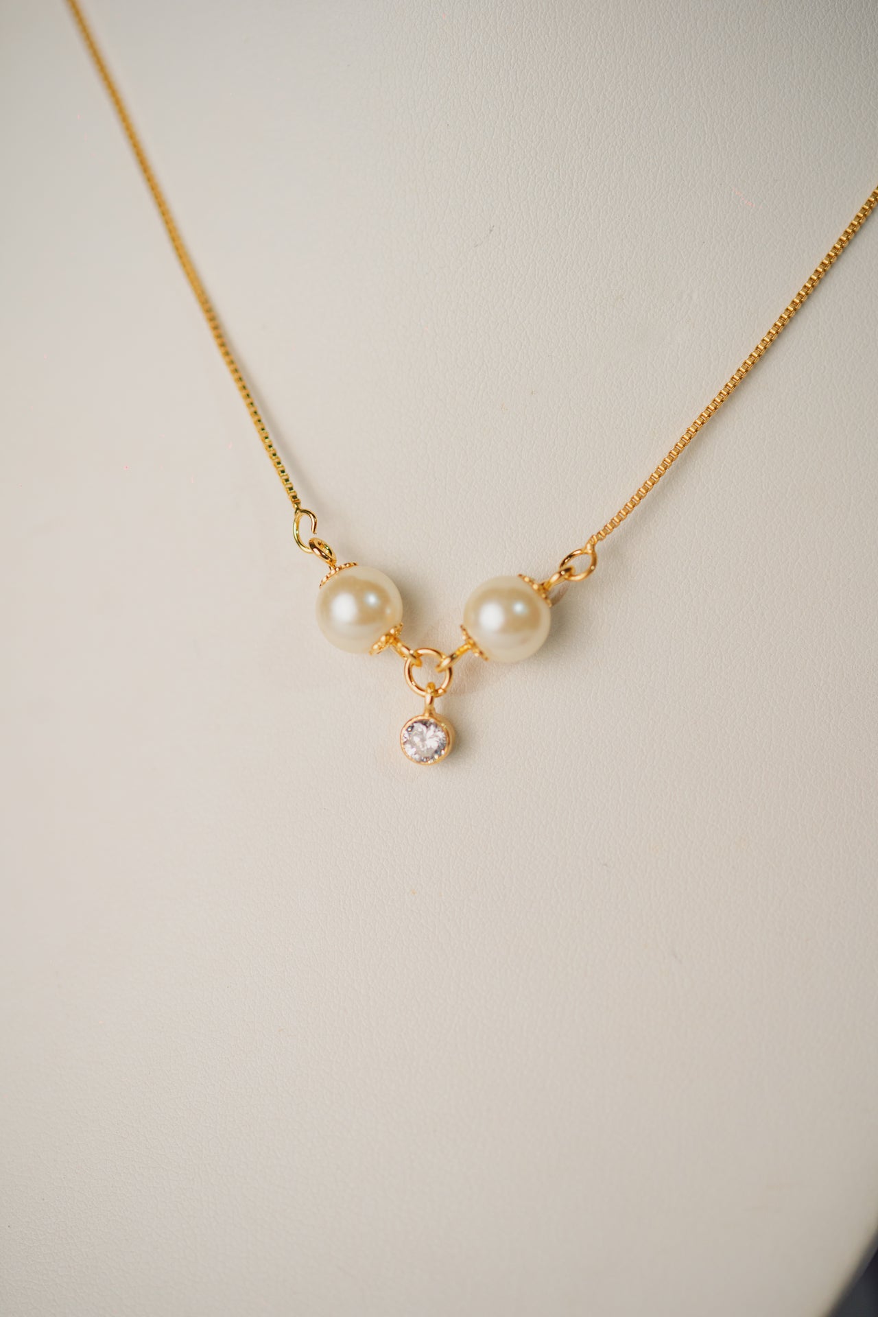 COLAR OUTLET FOLHEADO A OURO 18K