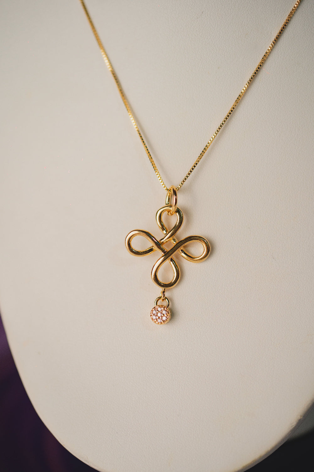COLAR OUTLET FOLHEADO A OURO 18K