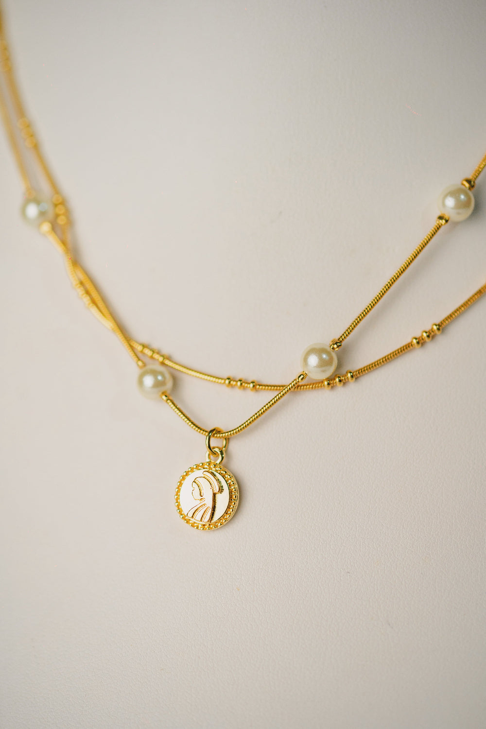 COLAR OUTLET FOLHEADO A OURO 18K