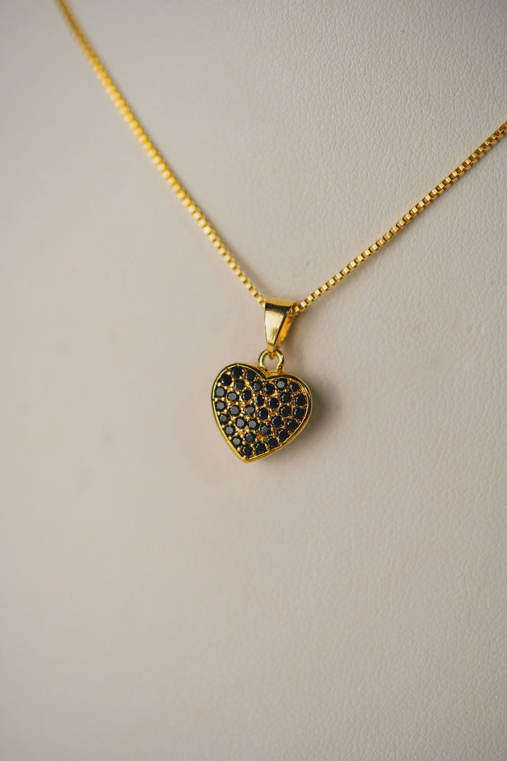 COLAR OUTLET FOLHEADO A OURO 18K