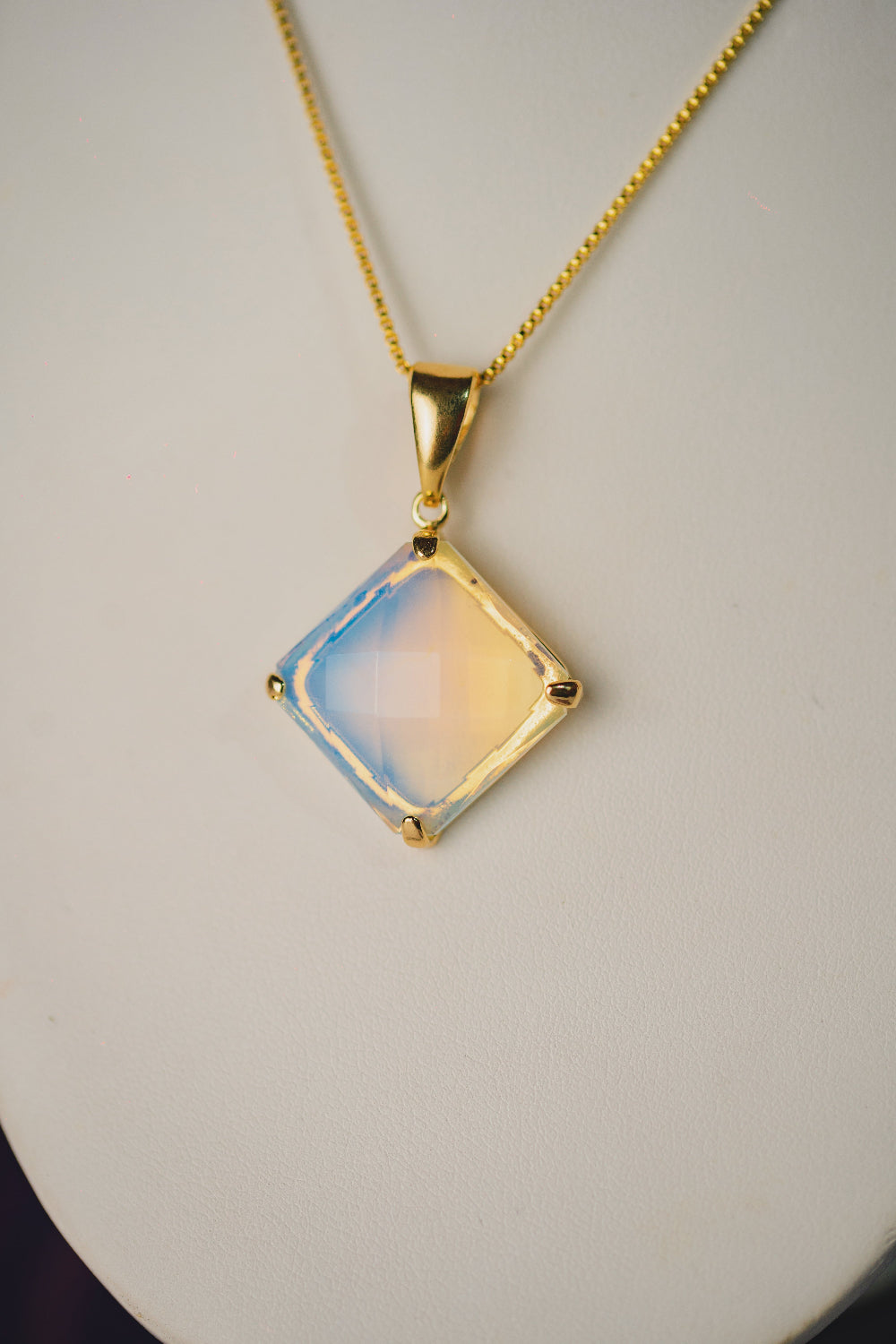 COLAR OUTLET FOLHEADO A OURO 18K