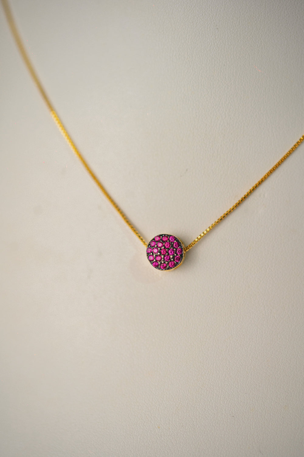 COLAR OUTLET FOLHEADO A OURO 18K