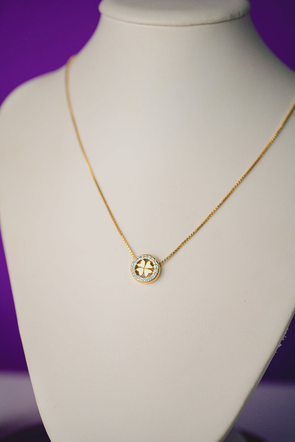 COLAR OUTLET FOLHEADO A OURO 18K