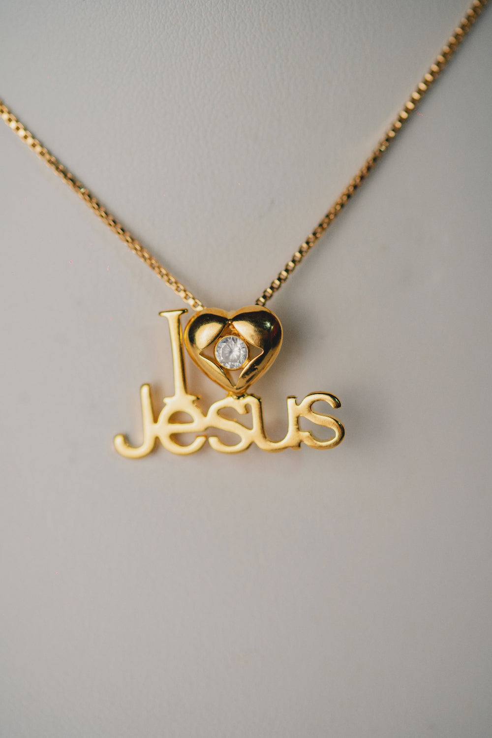 COLAR OUTLET FOLHEADO A OURO 18K