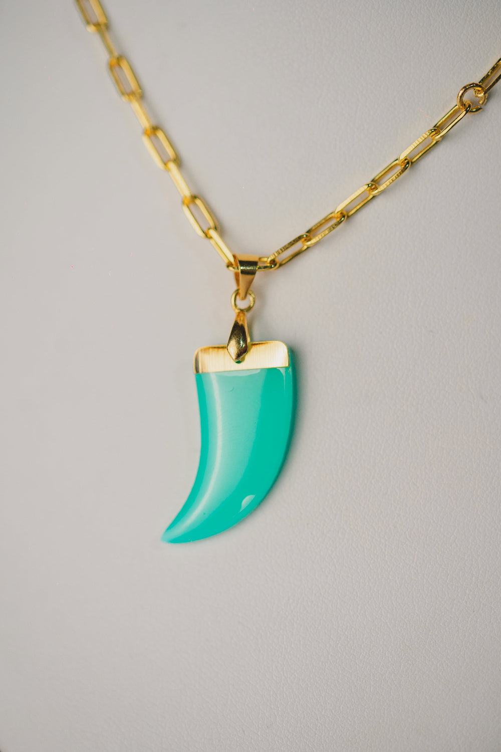 COLAR OUTLET FOLHEADO A OURO 18K