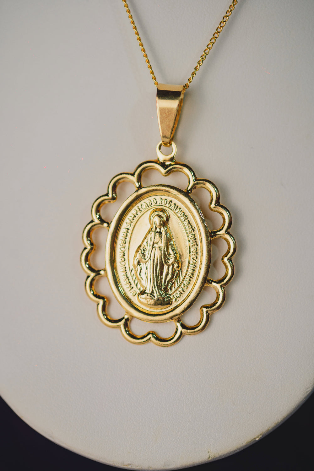 COLAR OUTLET FOLHEADO A OURO 18K