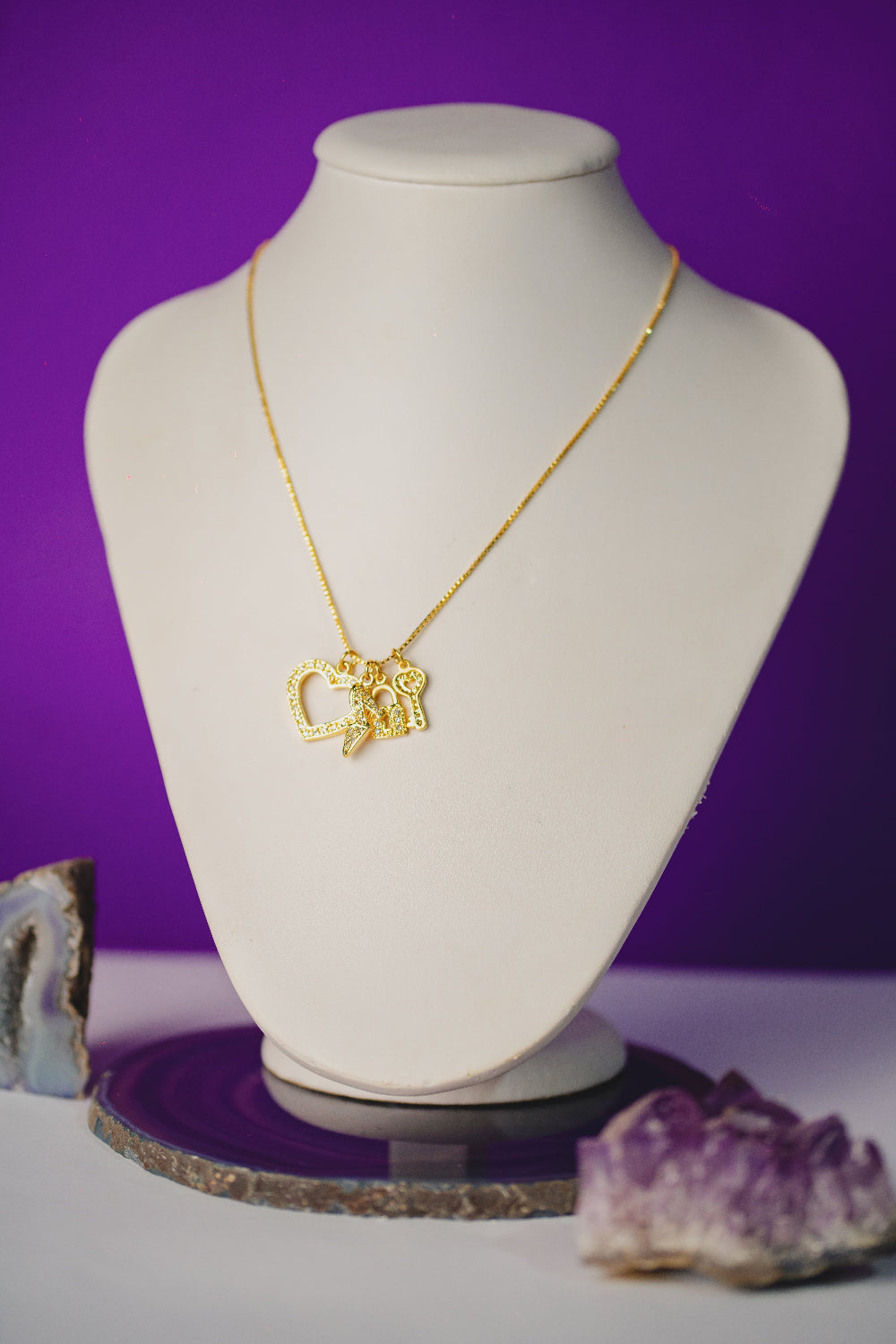 COLAR OUTLET FOLHEADO A OURO 18K