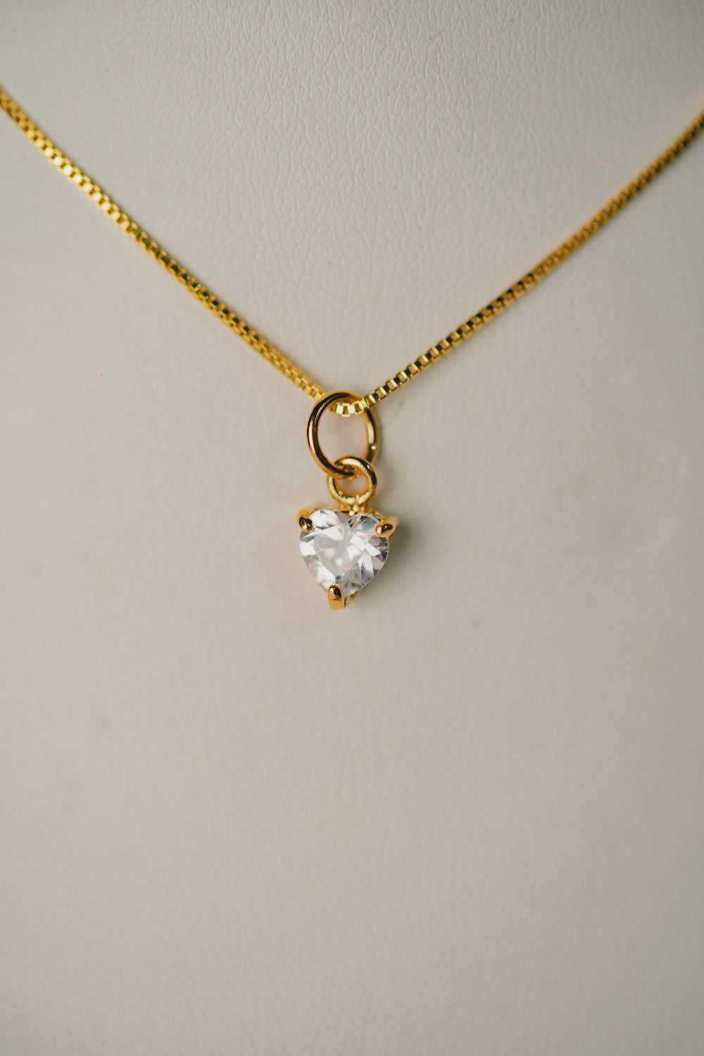 COLAR OUTLET FOLHEADO A OURO 18K