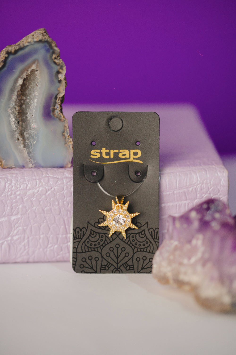 PINGENTE OUTLET FOLHEADO A OURO 18K