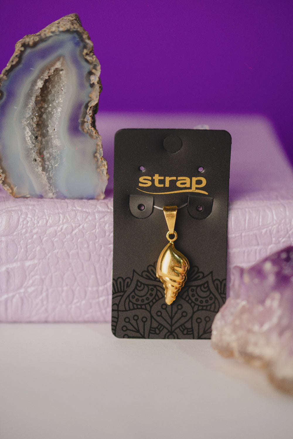 PINGENTE OUTLET FOLHEADO A OURO 18K