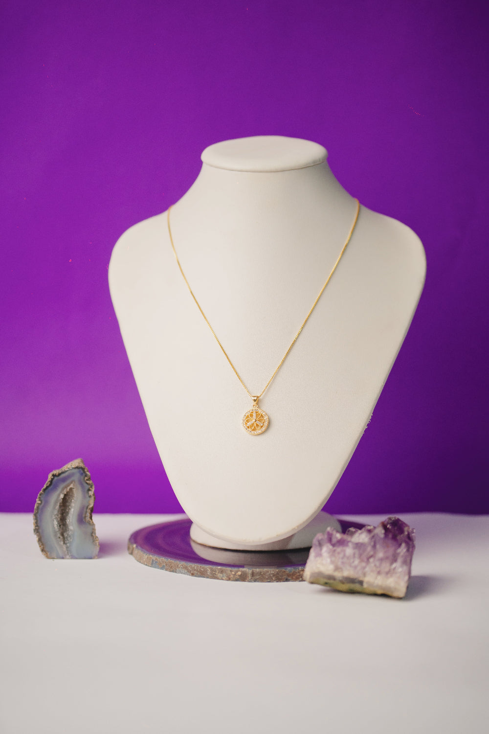 COLAR OUTLET FOLHEADO A OURO 18K