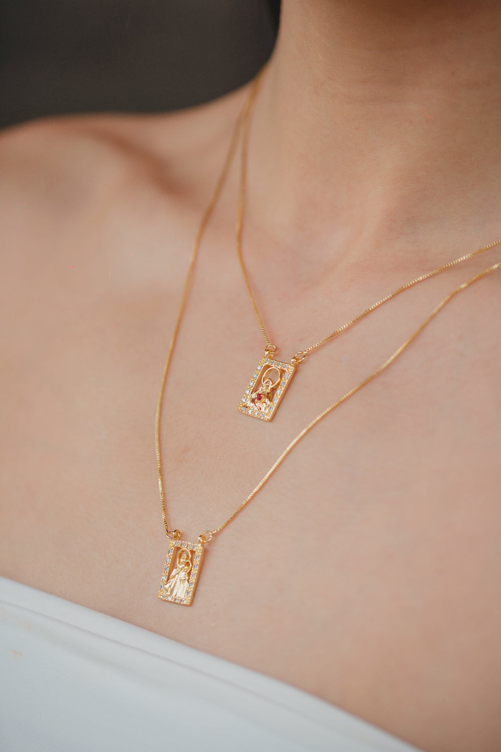 ESCAPULÁRIO DUPLO SAGRADO CORAÇÃO DE JESUS FOLHEADO A OURO 18K