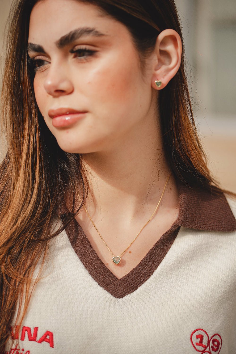 COLAR COM PINGENTE DE CORAÇÃO COM ZIRCÔNIA FOLHEADO A OURO 18K