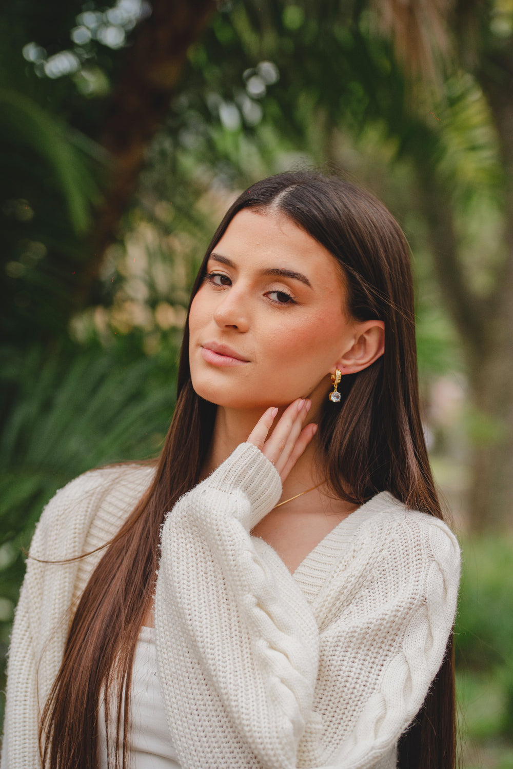 BRINCO ARGOLA COM PINGENTE DE ZIRCÔNIAS REDONDO FOLHEADO A OURO 18K