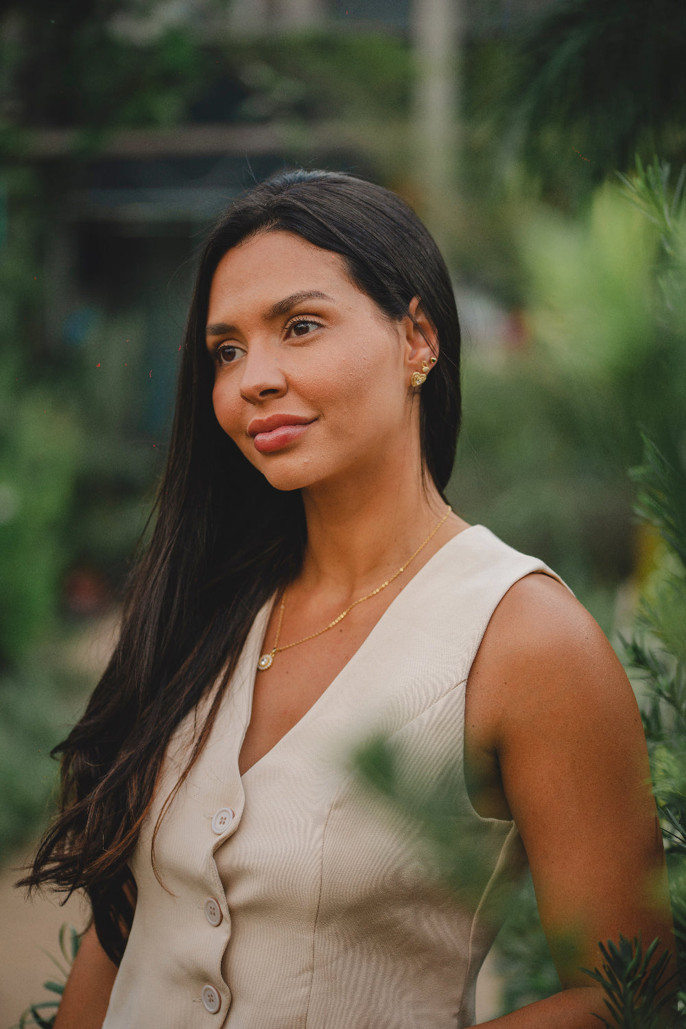 BRINCO CAMADAS DE CORAÇÃO CRAVEJADO FOLHEADO A OURO 18K