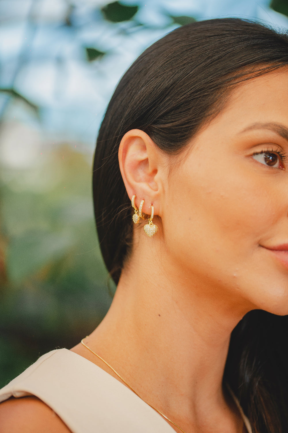 BRINCO ARGOLA COM ZIRCÔNIAS E PINGENTE DE CORAÇÃO P FOLHEADO A OURO 18K
