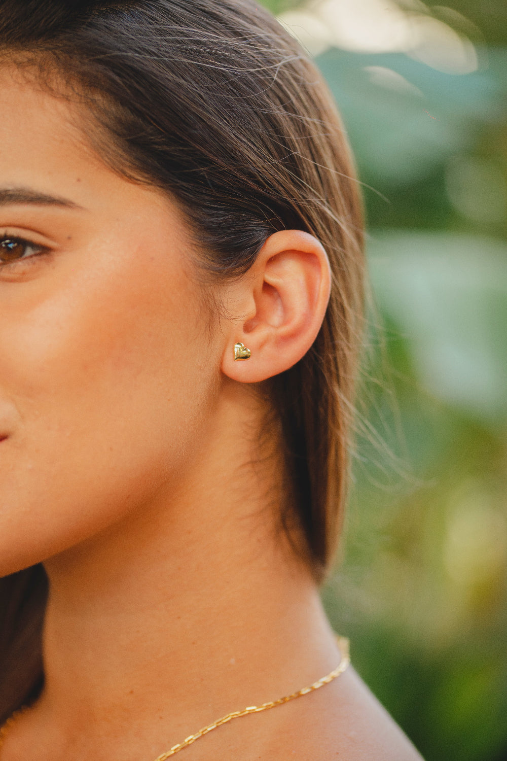 BRINCO CORAÇÃO FOLHEADO A OURO 18K