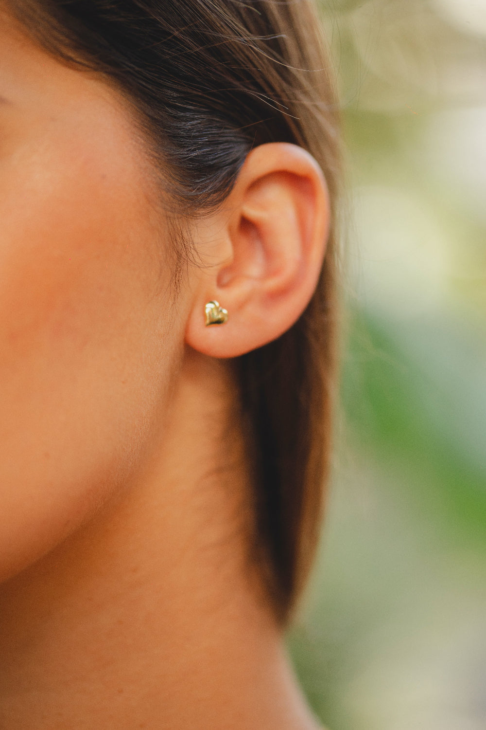 BRINCO CORAÇÃO FOLHEADO A OURO 18K