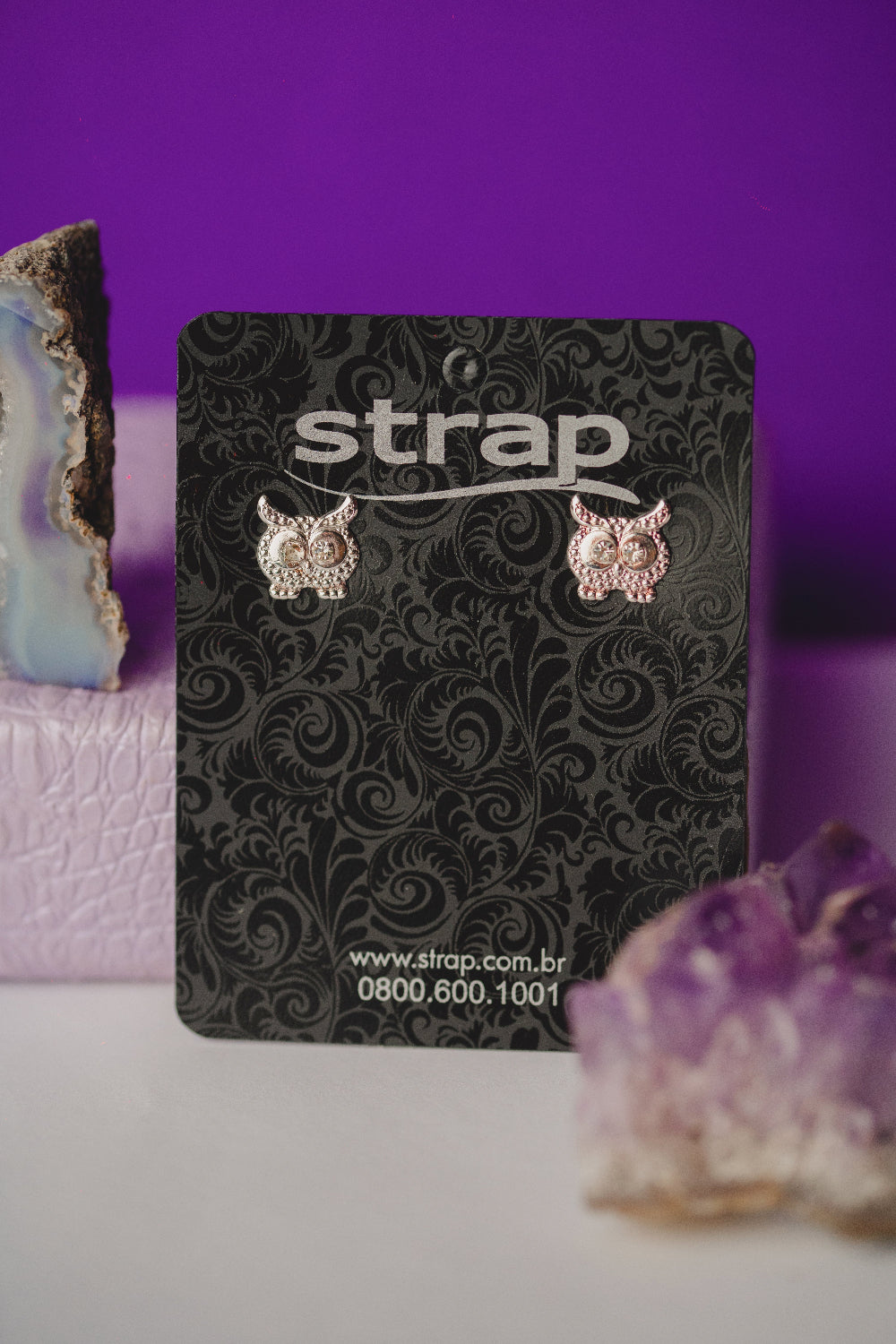 BRINCO OUTLET FOLHEADO A PRATA ENVELHECIDA