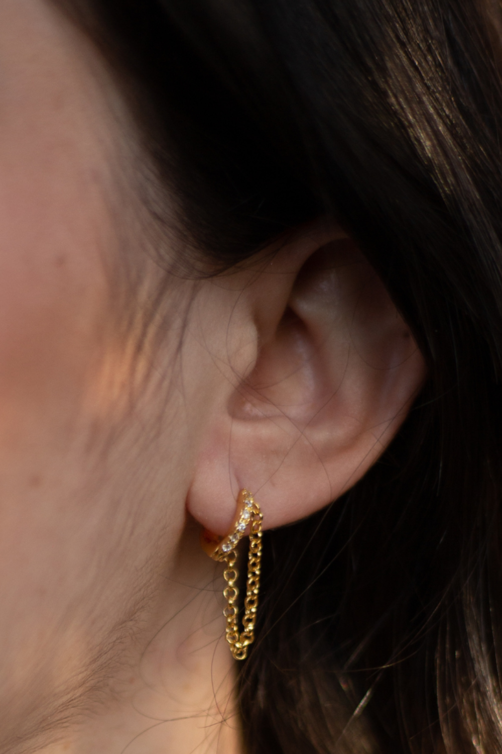 BRINCO DE ARGOLINHA COM ZIRCONIA E CORRENTE FOLHEADO A OURO 18K
