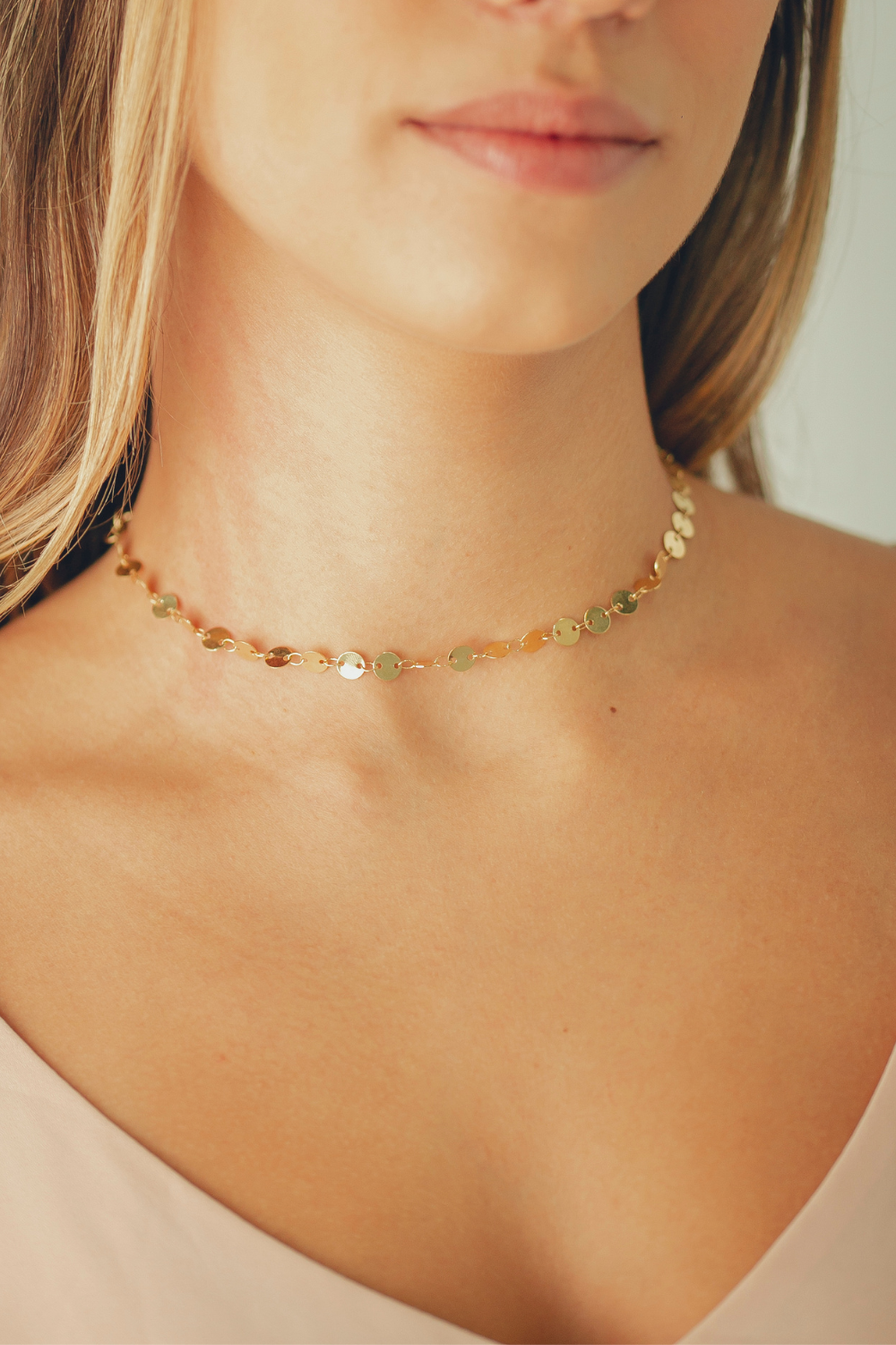 COLAR CHOKER CONFETES FOLHEADO A OURO 18K