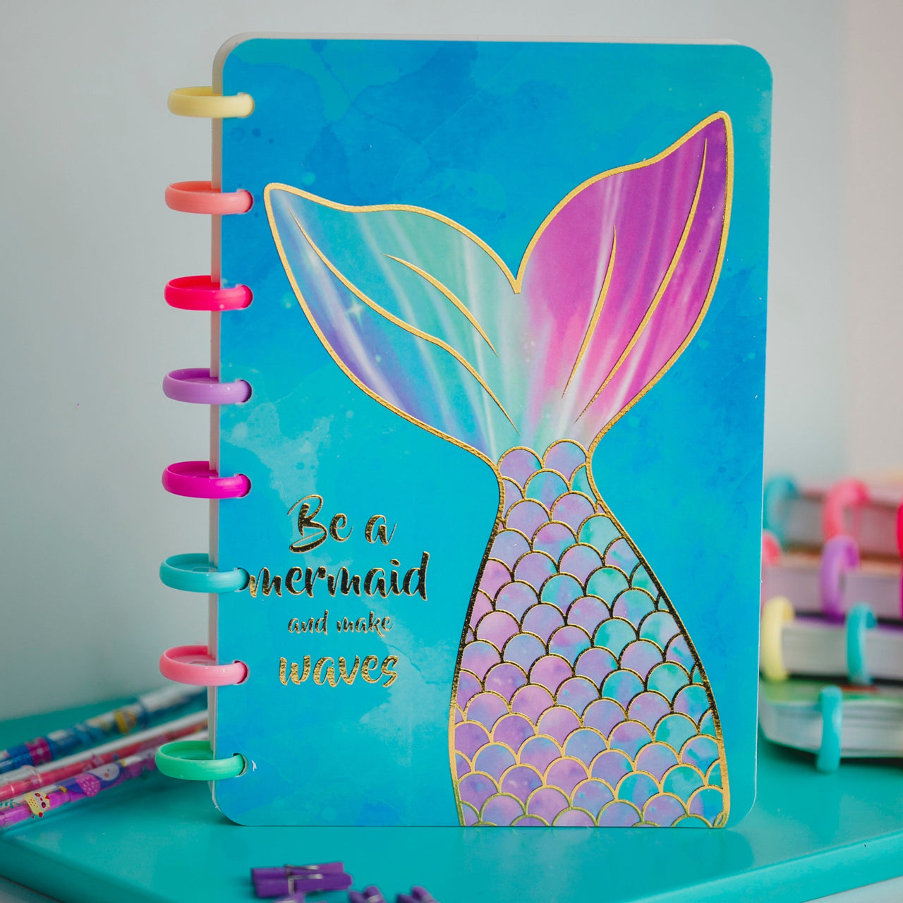 CADERNO DE ARGOLA SEREIA OI FOFA