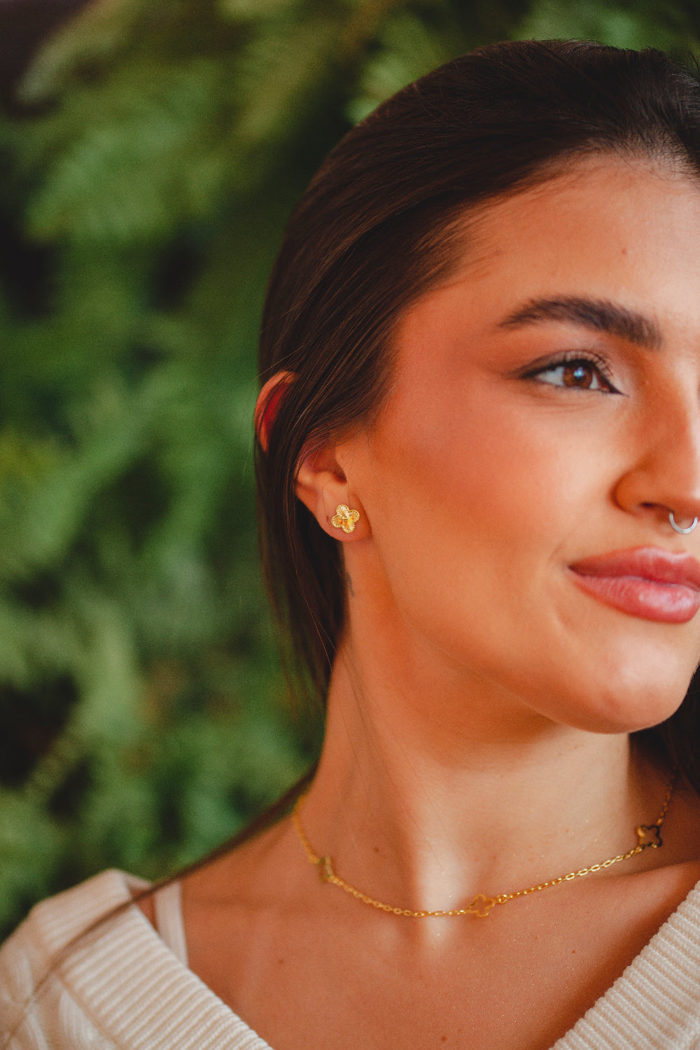 BRINCO MINI TREVO FOLHEADO A OURO 18K