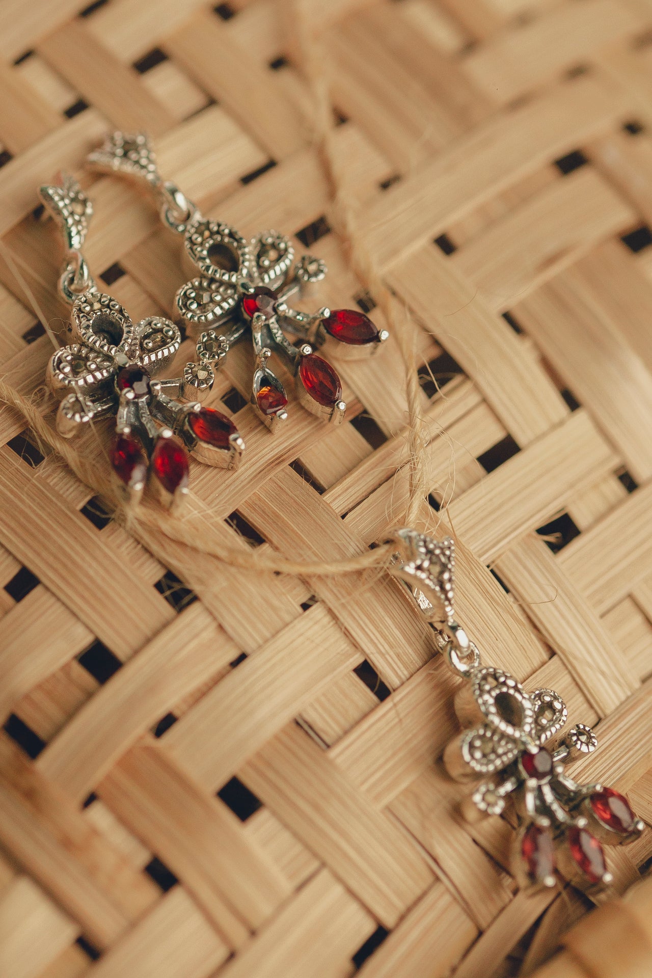 CONJUNTO DE PRATA MARCASSITA E PEDRA