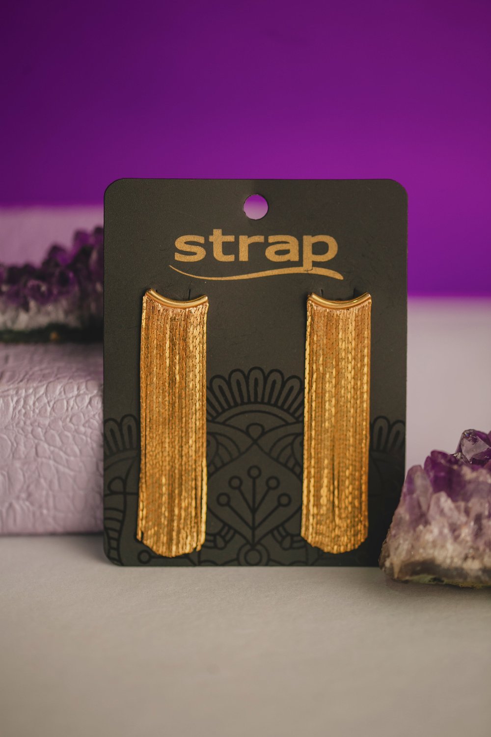 BRINCO CASCATA FOLHEADO A OURO 18K