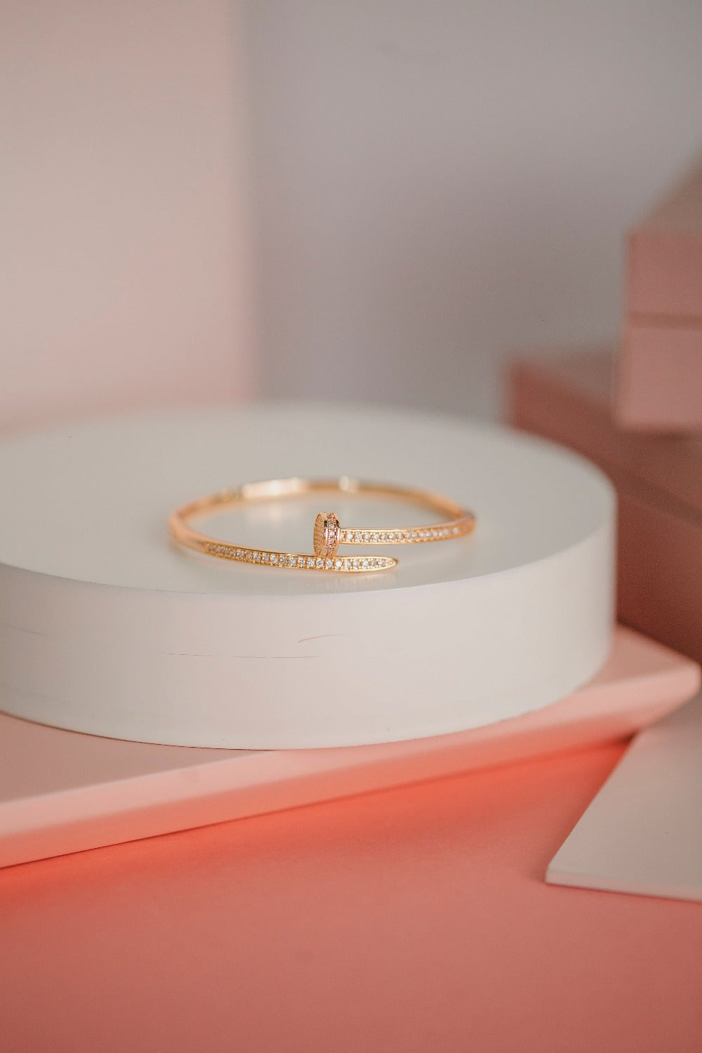 BRACELETE BIJUTERIA PREGO COM STRASS