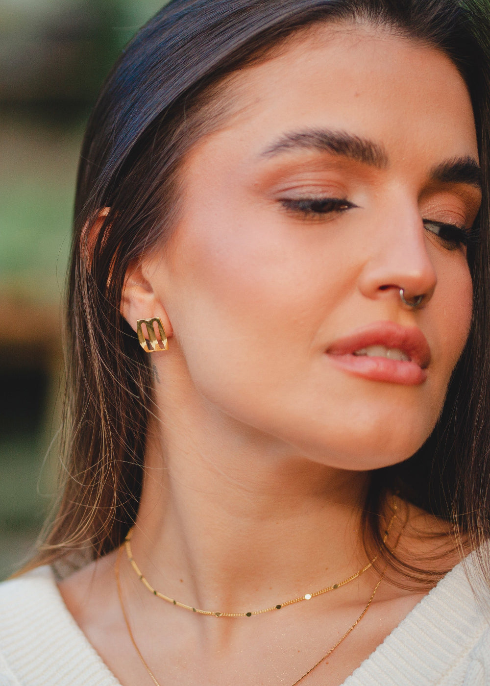 COLAR CHOCKER COM BOLINHAS LISAS FOLHEADO A OURO 18K