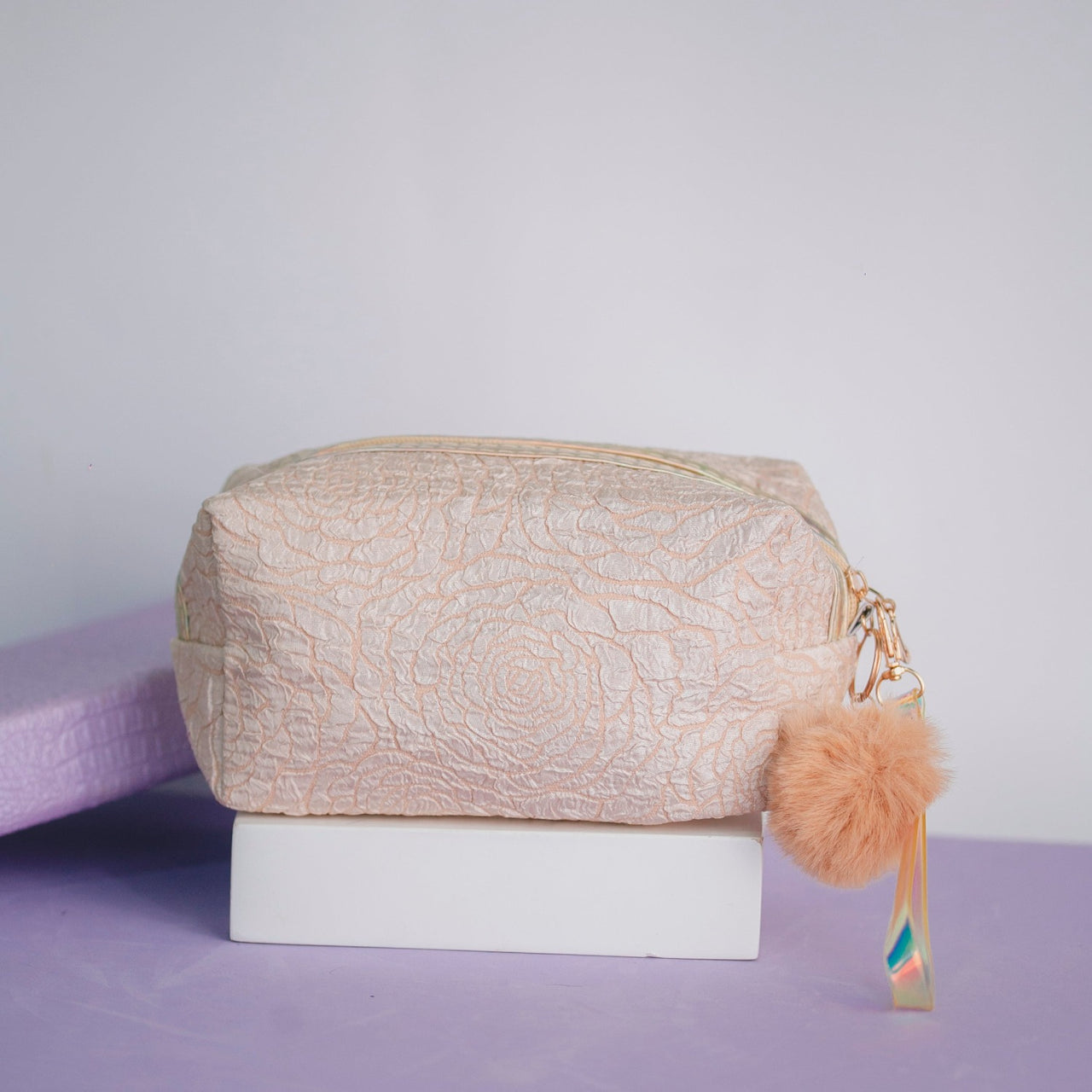 NECESSAIRE FLORAL OI FOFA