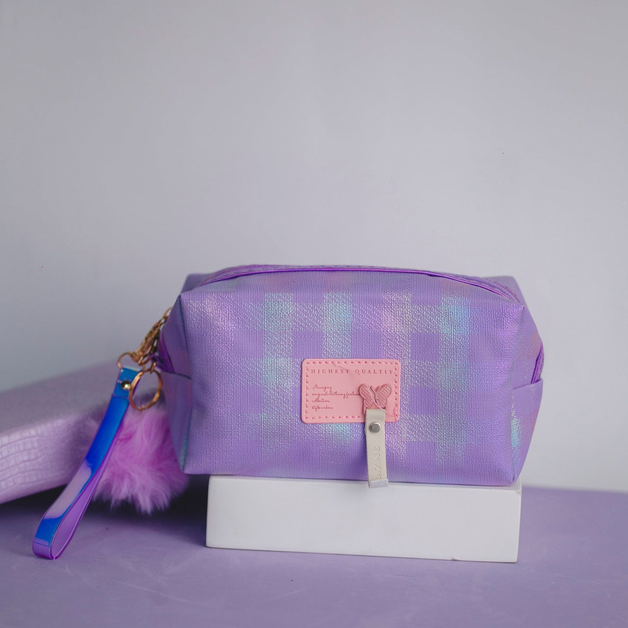NECESSAIRE HOLOGRÁFICA XADREZ OI FOFA